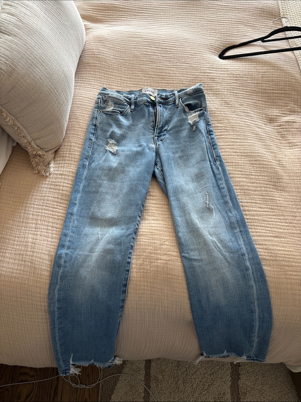 Frame Le High Straight Light Blue Ankle Jeans